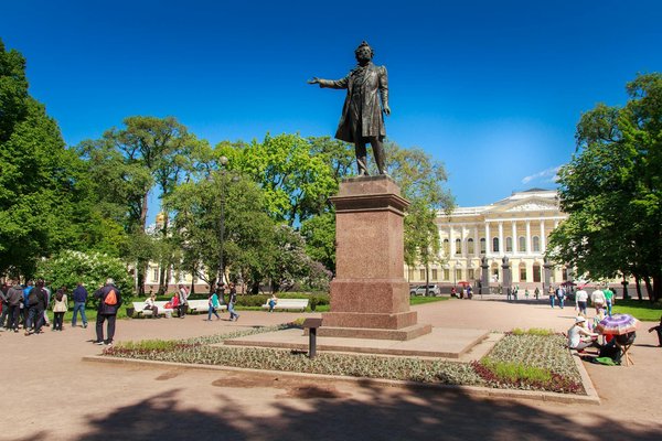 Comment planifier une aventure de spéléologie dans les grottes du Carlsbad Caverns National Park aux États-Unis?